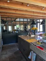 trouver un artisan pour la création d’une verrière webp