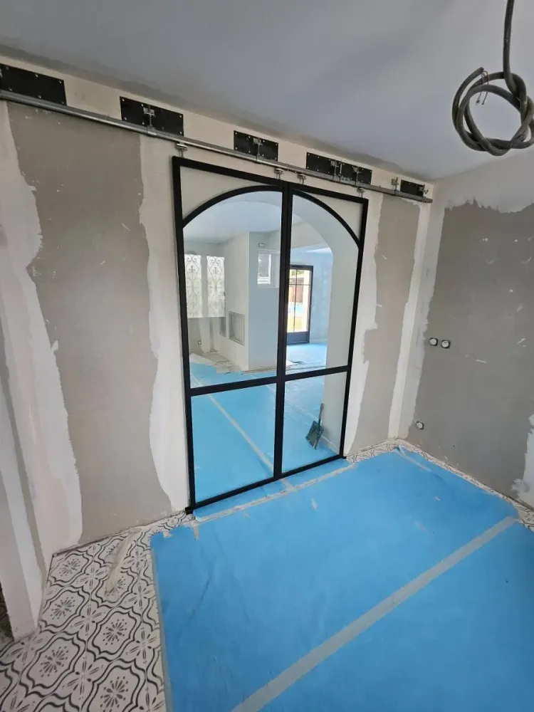 Fabrication sur mesure de porte verrière thermolaqué (7webp