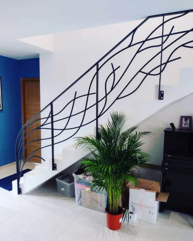 Garde corps en acier forgé sur mesure et thermolaqué à Gujan Mestras (webp